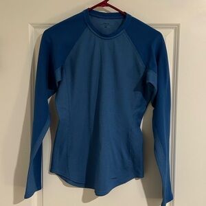 Patagonia Two-Tone Blue Performance Capilene for Women: Size: Medium
